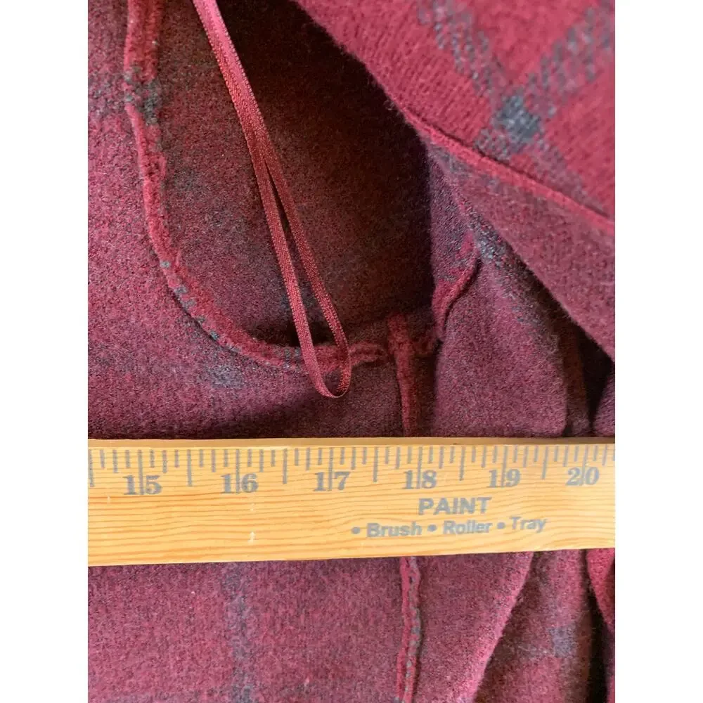 Jones & Co Women’s Windowpane Plaid Sweater Jacket Red & Grey Size M